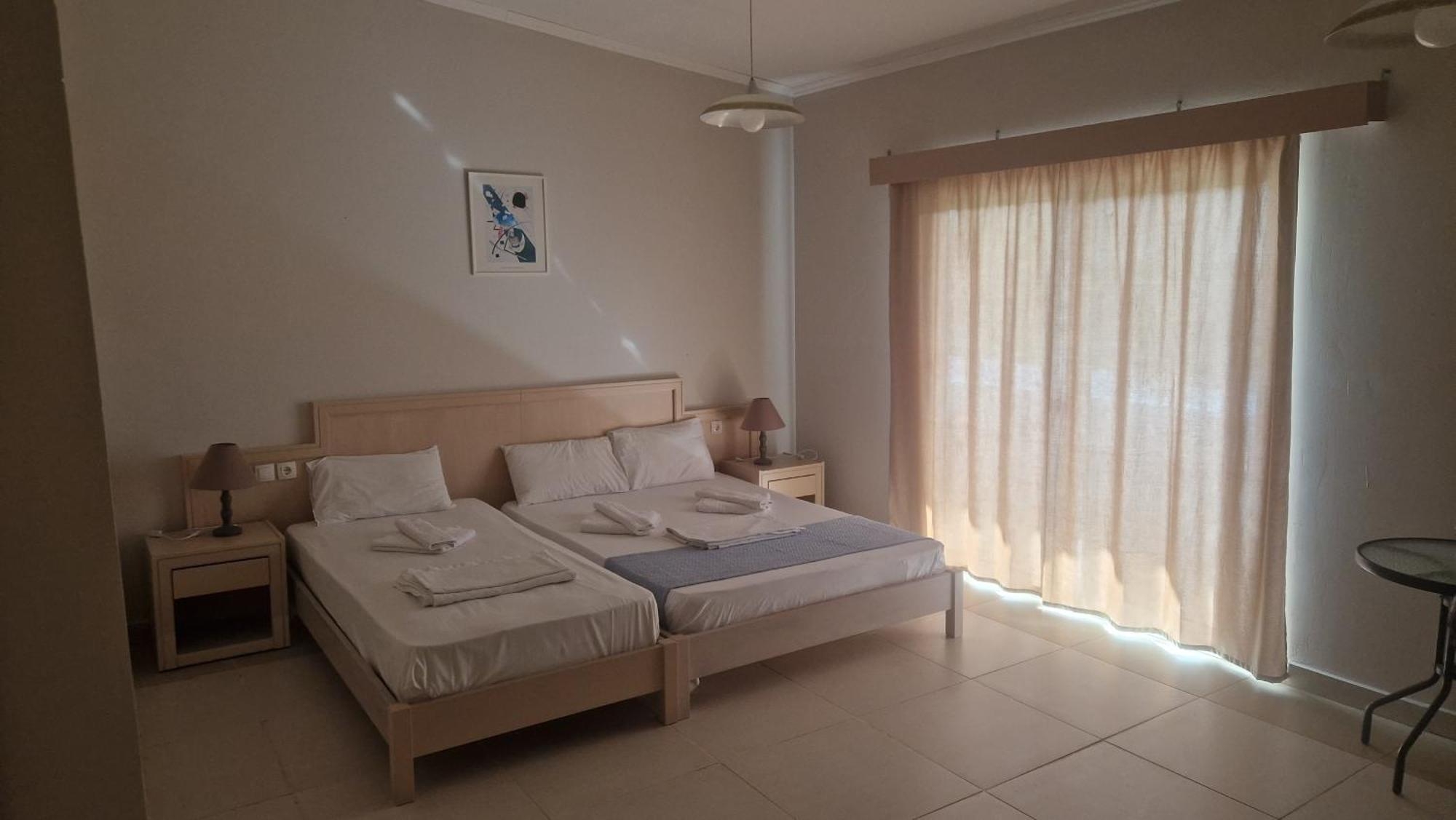 Regina Hotel Kíssamos Cameră foto